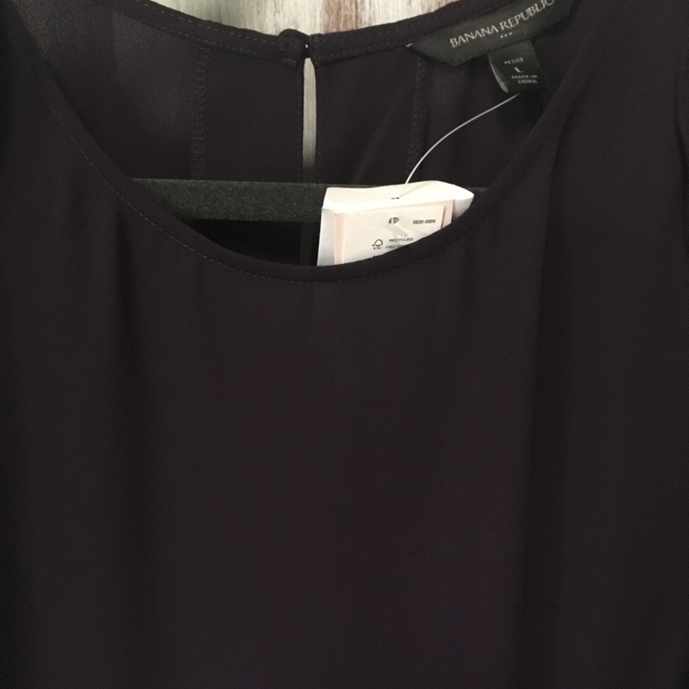 Banana Republic Blouse. Petite large. - Picture 2 of 3